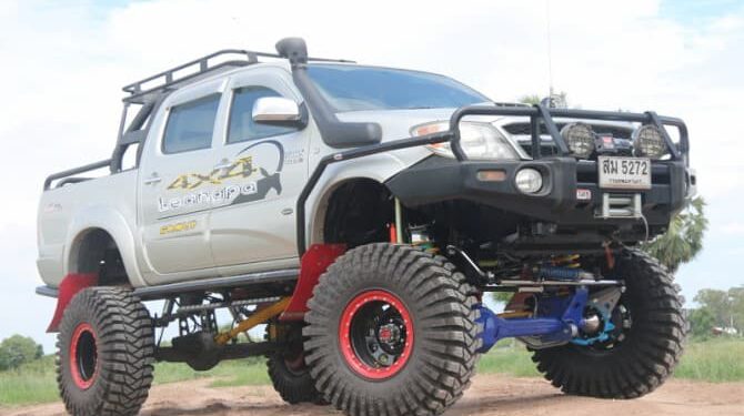 4×4 Legacy : VIGO 4 ประตู ช่วงล่างสีลูกกวาด จาก สุรพล 4×4 คาร์เฮาส์