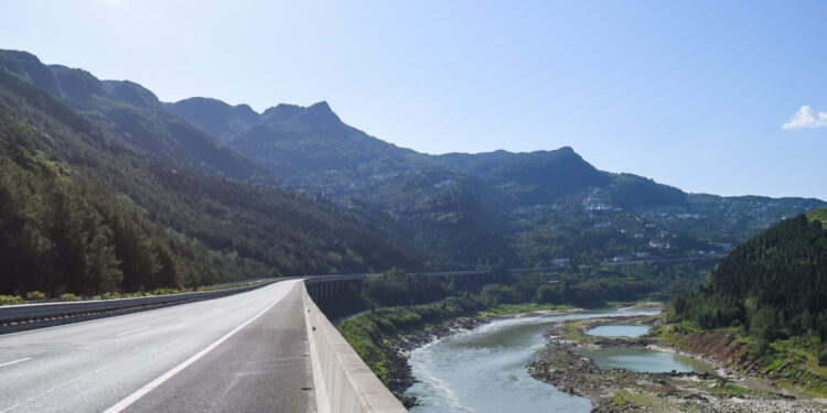 เรื่องเก่าเล่าใหม่ EP2 “สิบสองปันนา-ตงชวน-ยีบิน (700+780 กม.)”