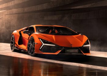 Lamborghini Revuelto  :  เริ่มต้นที่ 47,490,000 บาท