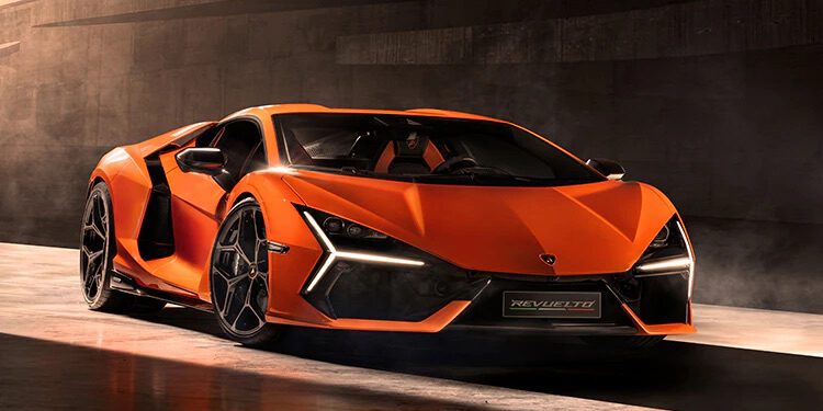 Lamborghini Revuelto  :  เริ่มต้นที่ 47,490,000 บาท