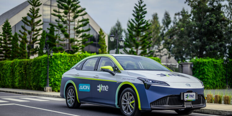 ราคาอย่างเป็นทางการ AION ES by EVme Plus : 850,000 – 929,9000 บาท | วิ่งไกล 442 km. รับประกันแบต 9 ปี 900,000 กิโลเมตร