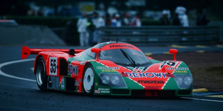 “เครื่องยนต์โรตารี่” สัญลักษณ์แห่งการไม่ย่อท้อต่ออุปสรรคของมาสด้า ที่อยู่เหนือกาลเวลา ตำนานที่ยังมีลมหายใจ