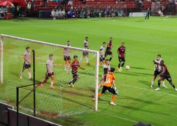 มาสด้าผนึกสวาทแคทสนับสนุนกีฬาโอลิมปิคพาลูกค้าชมฟุตบอลนัดพิเศษเพื่อการกุศล