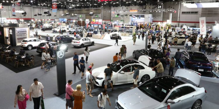  “ฟาสต์ ออโต โชว์ 2024” ชี้แนะแนวทางการเลือกซื้อรถ “เลือกคันที่ชอบ ถอยคันที่ใช่”  