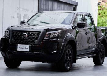 นิสสัน นาวารา เติมสีสันด้วยภายในดีไซน์ใหม่ พรีเมียม สปอร์ตมากขึ้น