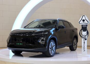 โอโมดา แอนด์ เจคู ประเทศไทย เปิดราคา OMODA C5 EV อย่างเป็นทางการเริ่มต้นที่ 899,000 บาท เปิดจองแล้ววันนี้ เตรียมส่งมอบคันแรกไตรมาส 3