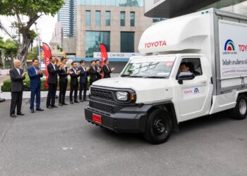 คาราวานโตโยต้า ร่วมใจ ช่วยเหลือผู้ประสบภัยน้ำท่วม