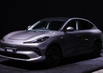 เอ็มจี เปิดวิสัยทัศน์ขึ้น ท็อป 5 ในทศวรรษที่ 2 พร้อมเปิดตัว NEW MG IM6 ชาร์จไว ฟังก์ชันครบ แรงสุดในรุ่น รับประกันแบตเตอรี่ Lifetime Warranty